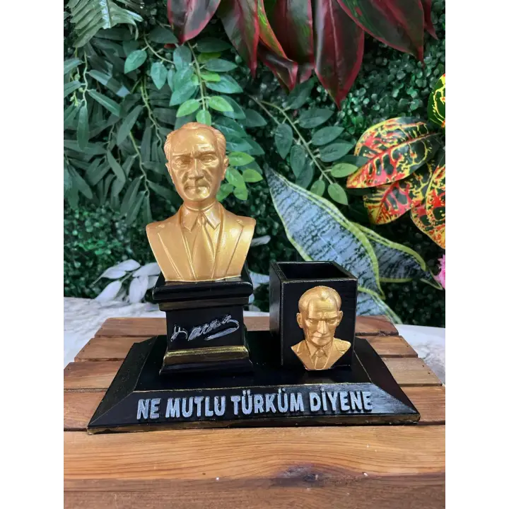 Atatürk Büst (Kalemlik)