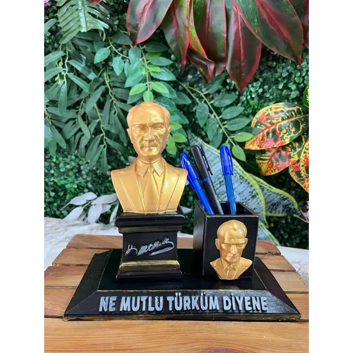 Atatürk Büst (Kalemlik)