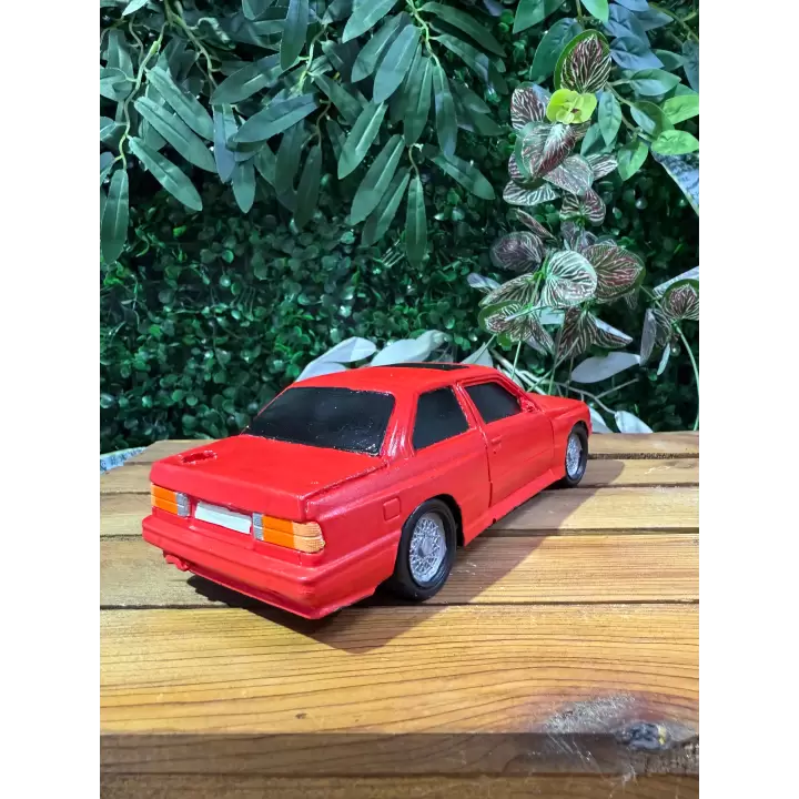 Bmw E30 Tütsülük Kırmızı
