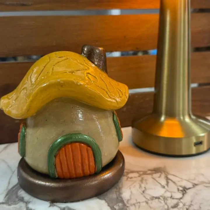 Mantar Ev Konik Tütsülük