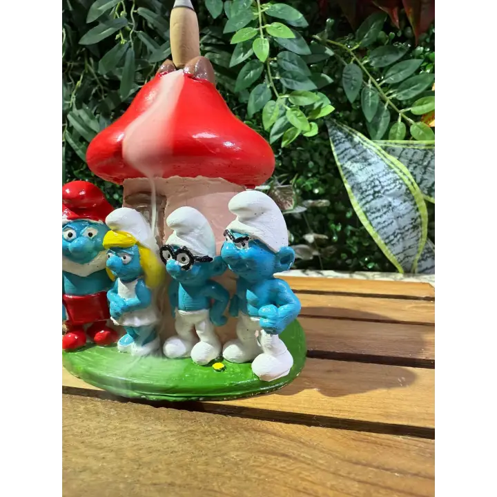 Şirinler Tütsülük