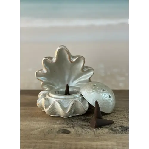 Kapaklı İnci Tütsülük