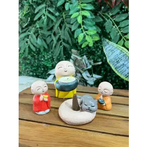 Keşiş Ailesi (Mmluk & Tütsülük)
