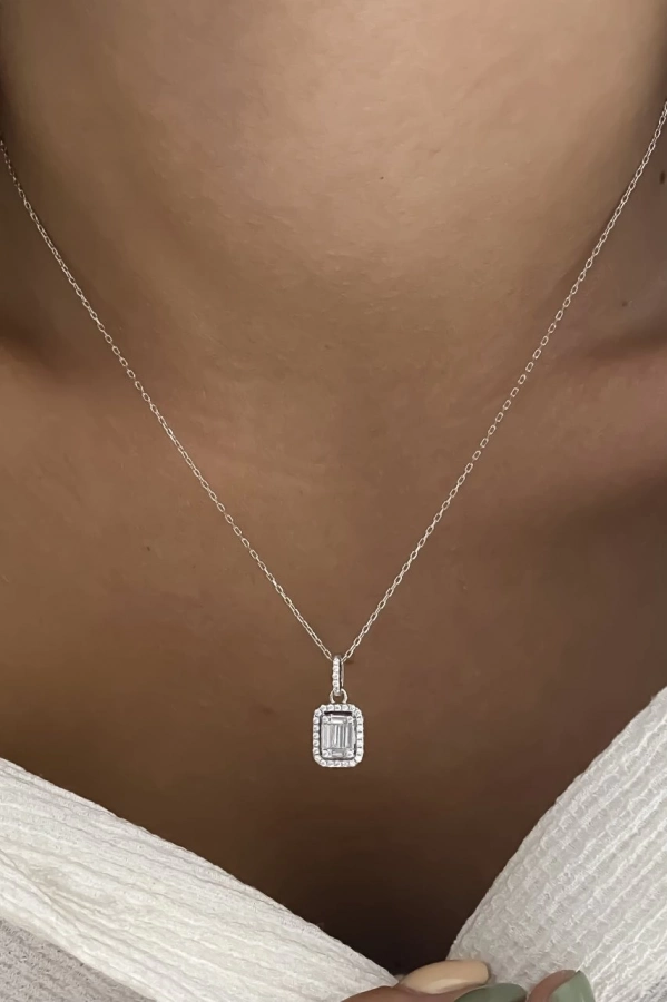 Baget Taşlı Kolyeler