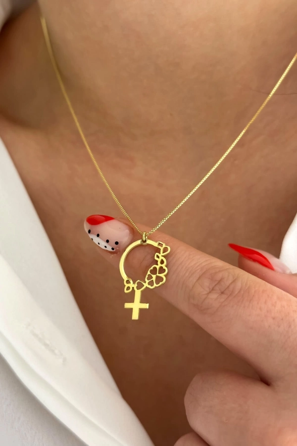 Çiçek Desenli Kadın Kolyesi