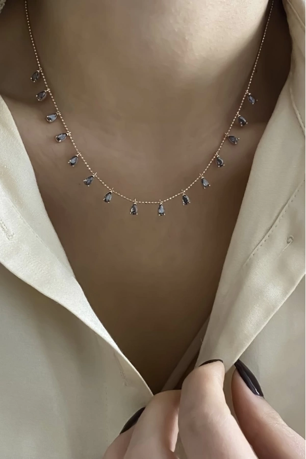 Damla Taş Detaylı Kolye