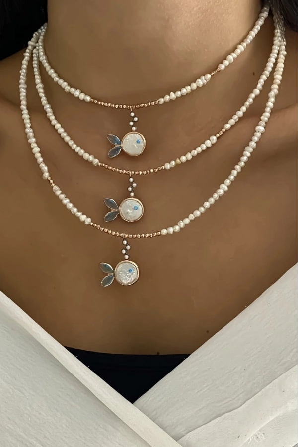 İncili Mineli Balık Kolye