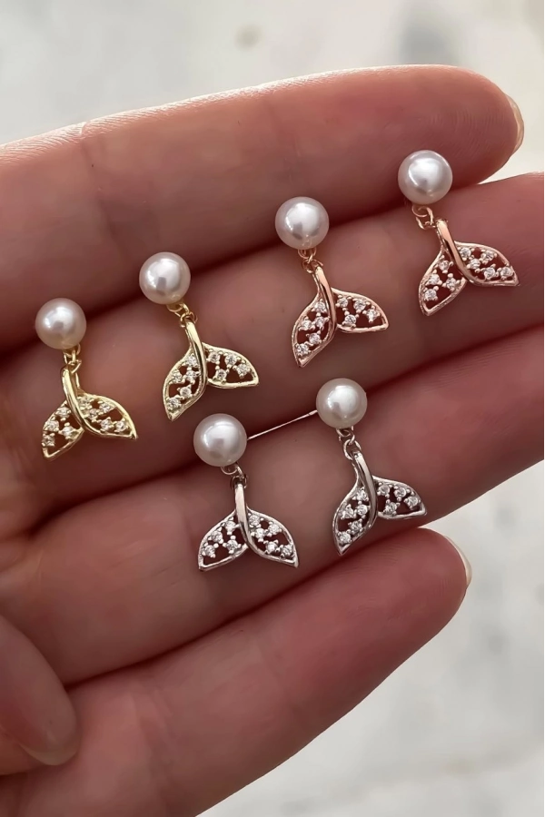 İncili Taşlı Balık Kuyruğu Küpe