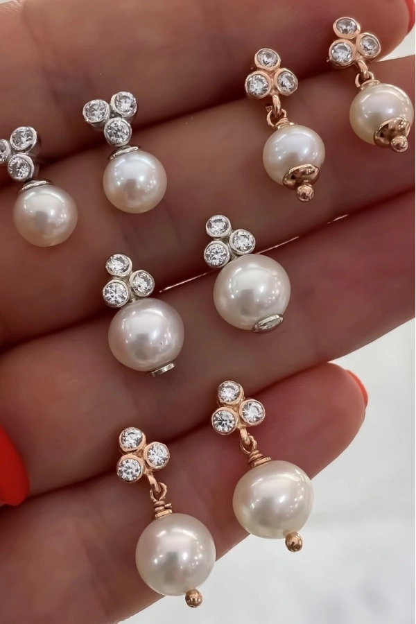 İncili Taşlı Küpe