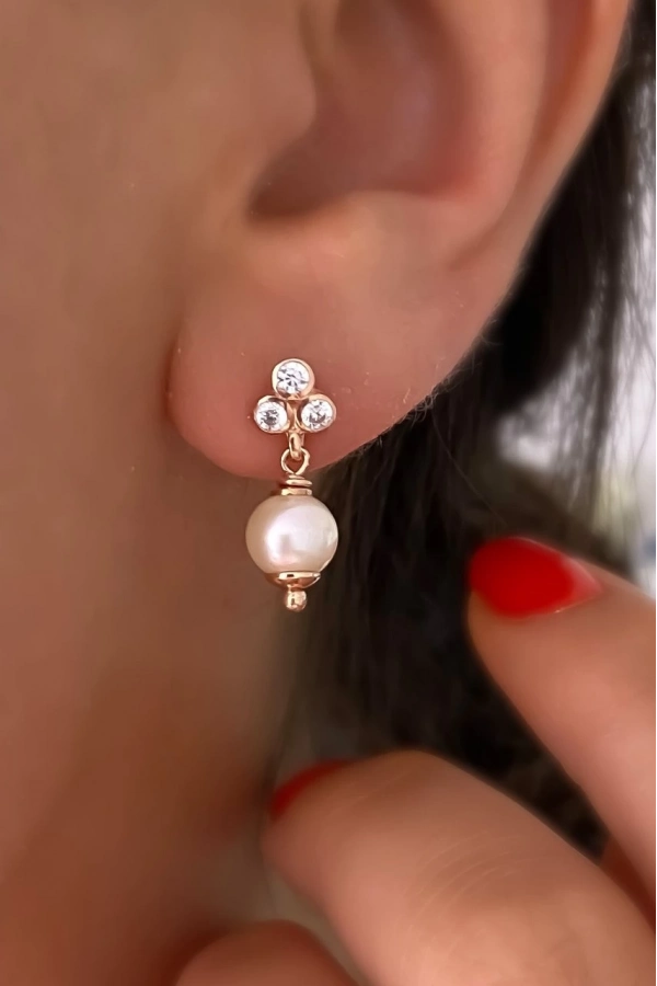 İncili Taşlı Küpe