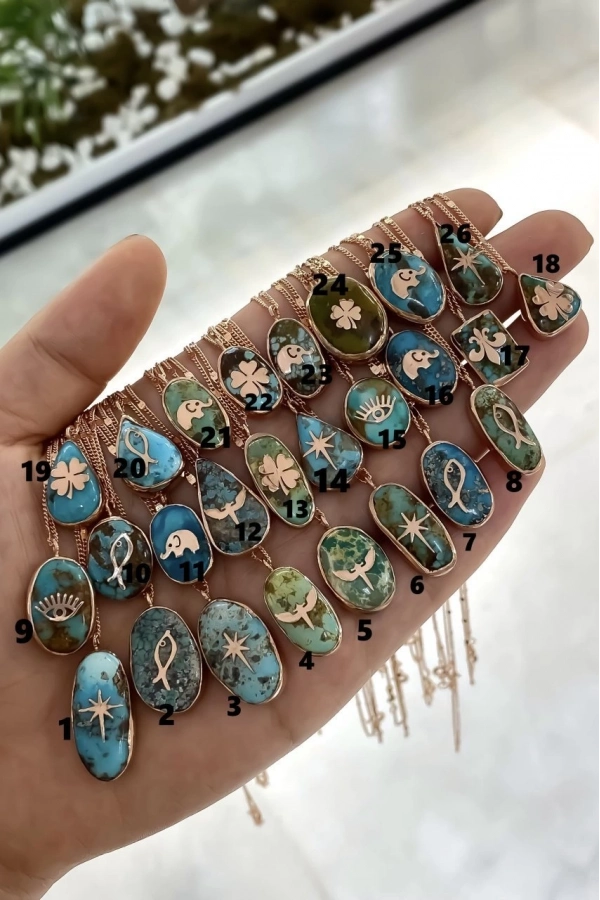 İran Firuze Figürlü Kolye