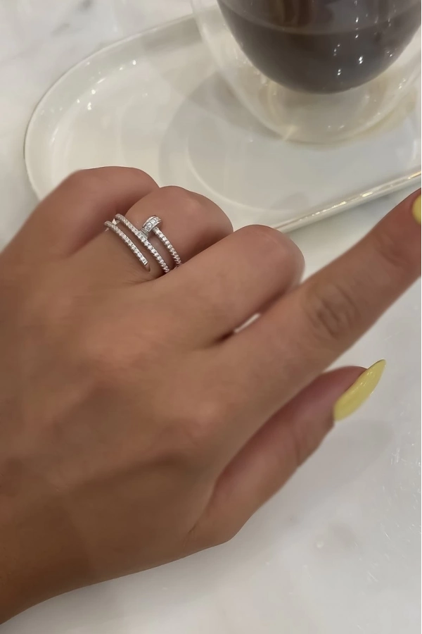 İtalyan Çivi Yüzük