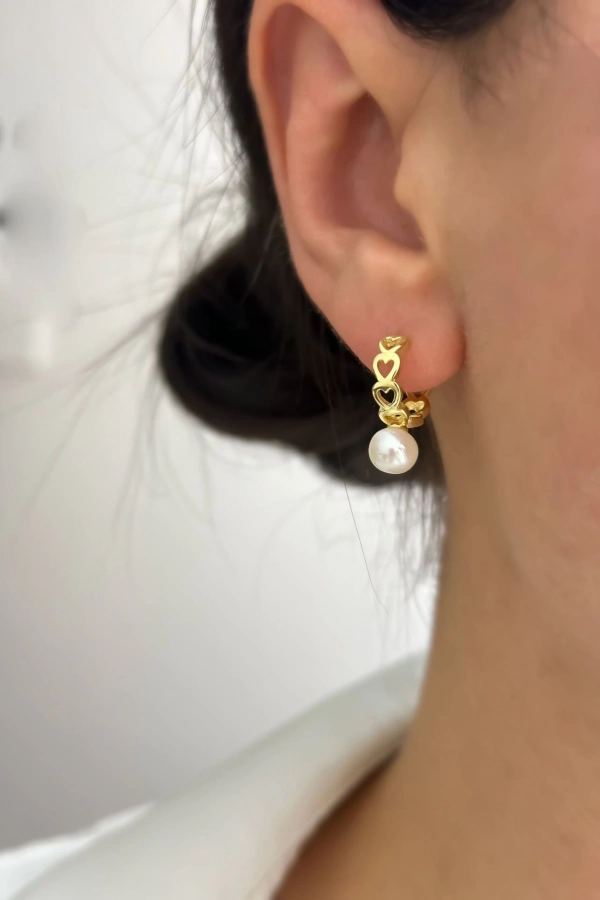 Kalp Detaylı Halka Küpe