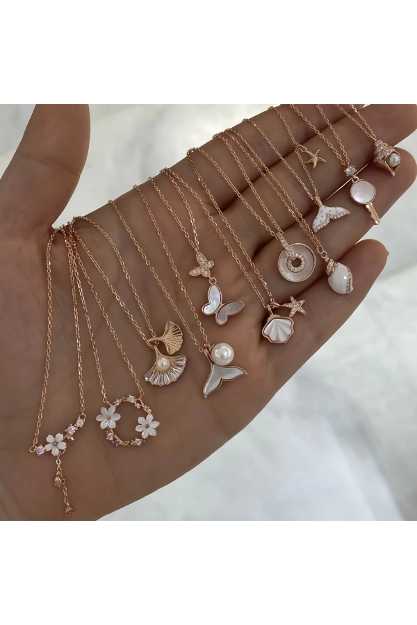 Kiraz Çiçeği Detaylı Kolye