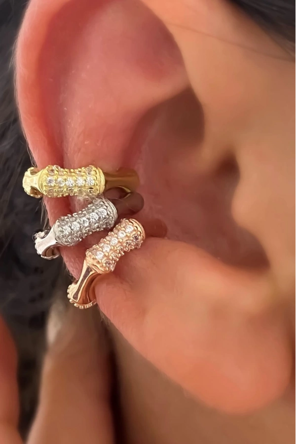 Kum Taşlı Earcuff Küpe