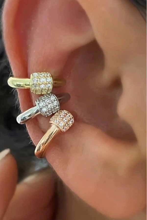 Kum Taşlı Earcuff Küpe