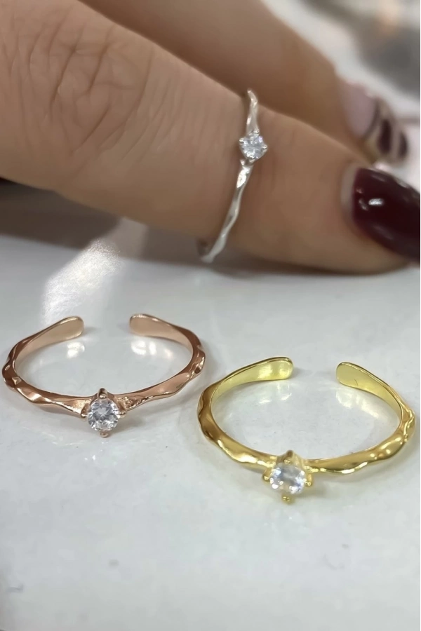 Minimal Tek Taş Detaylı Yüzük