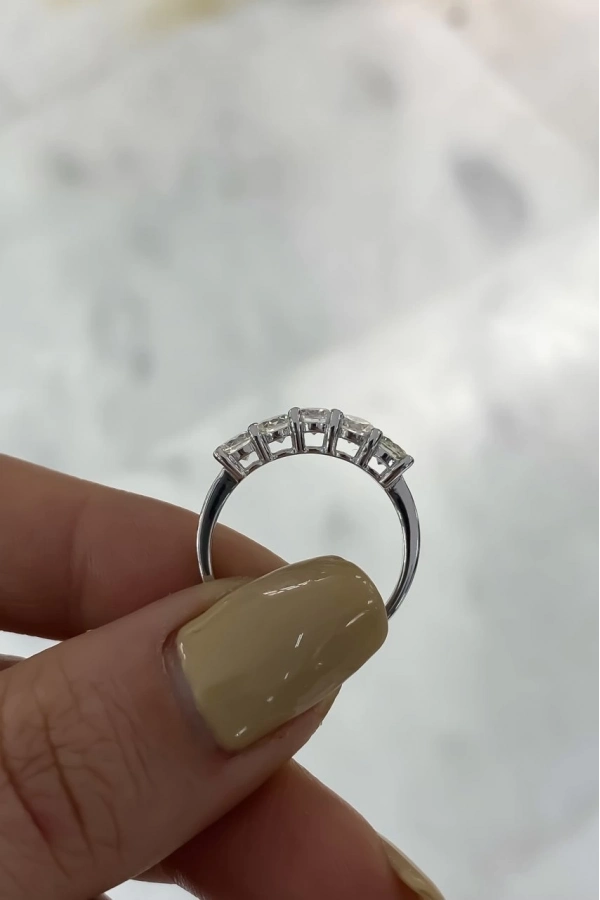 Mozanit Taşlı 4 mm Beştaş Yüzük