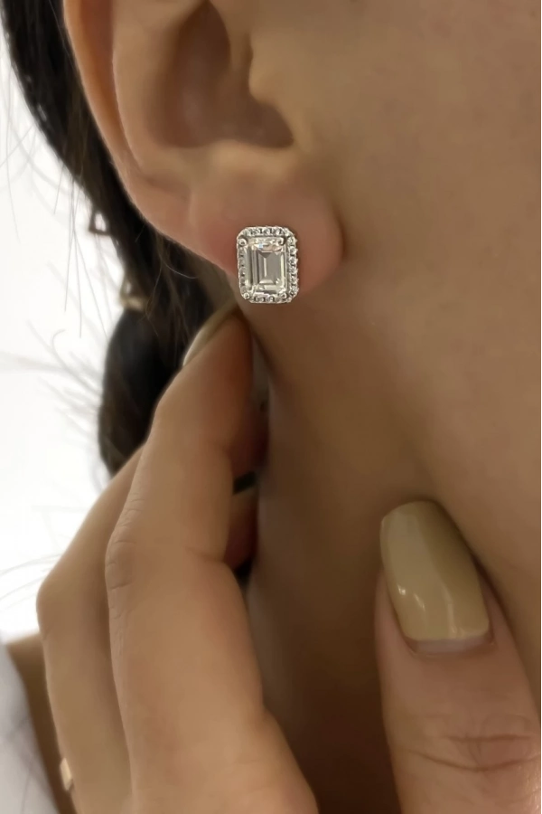 Mozanit Taşlı Baget Kesim Küpe