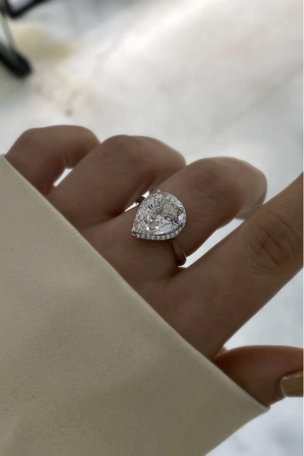 Mozanit Taşlı Damla Tektaş Yüzük