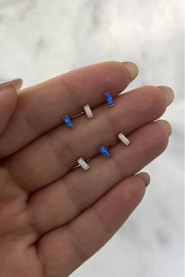 Opal Taşlı Piercing Küpe