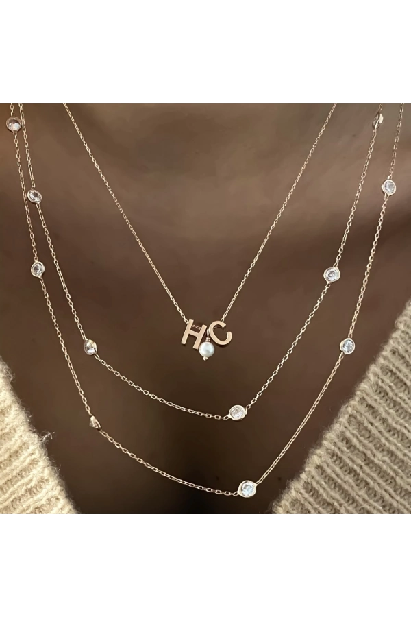 Ortası İncili Harf Kolye