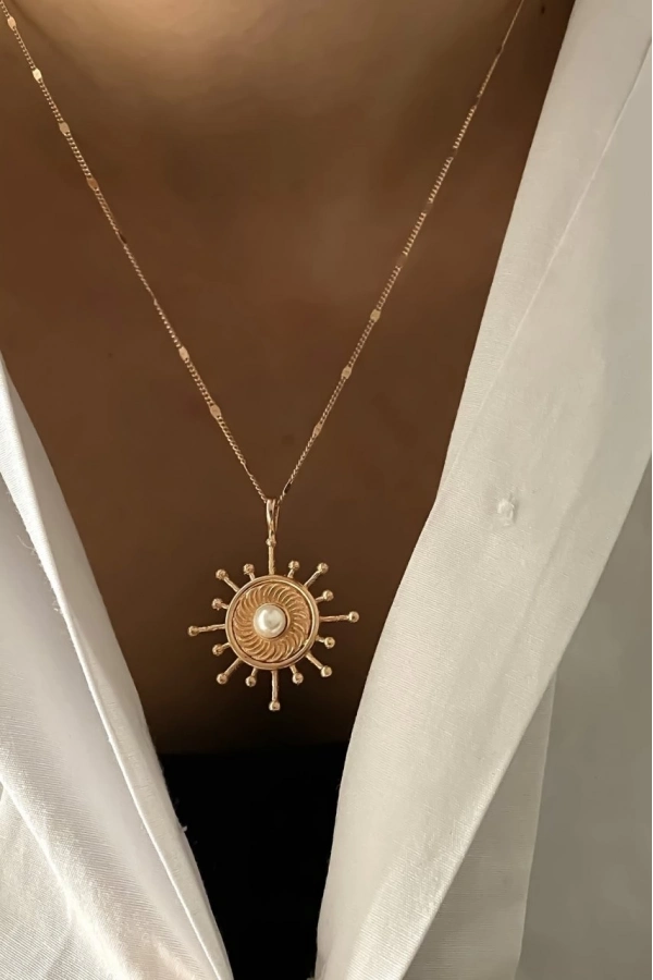 Ortası İncili Kolye