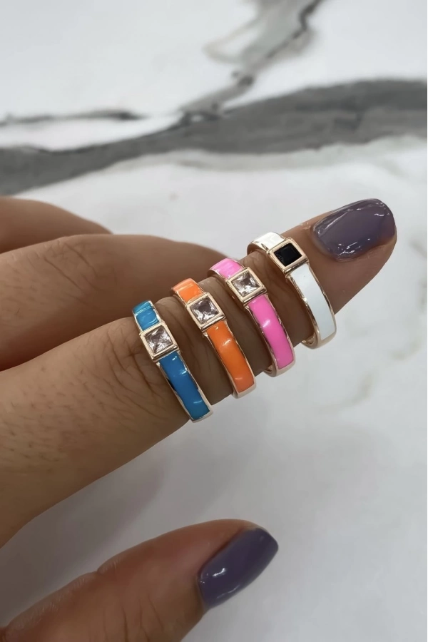 Ortası Kare Taşlı Mineli Yüzük