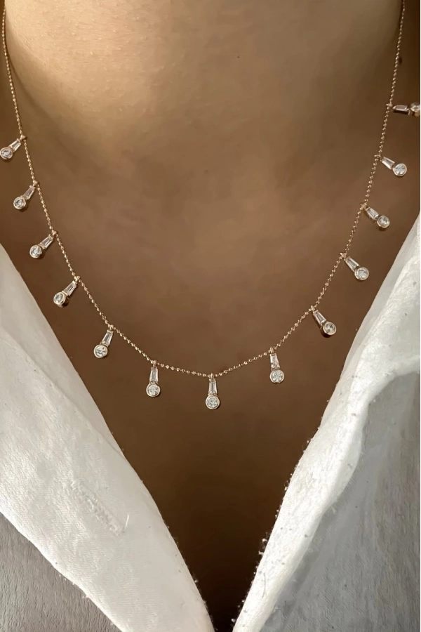 Sallantılı Taşlı Kolye