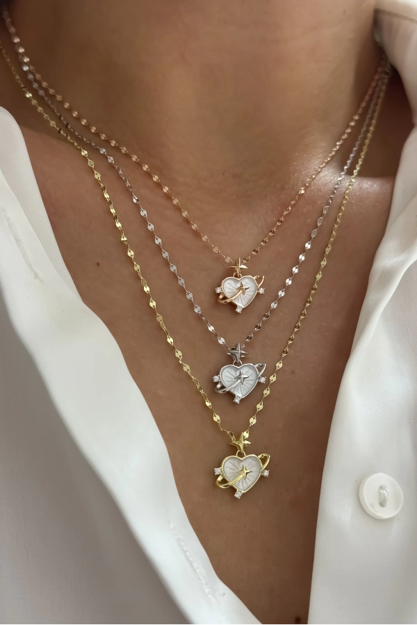 Sedef Taşlı Kalp Kolye