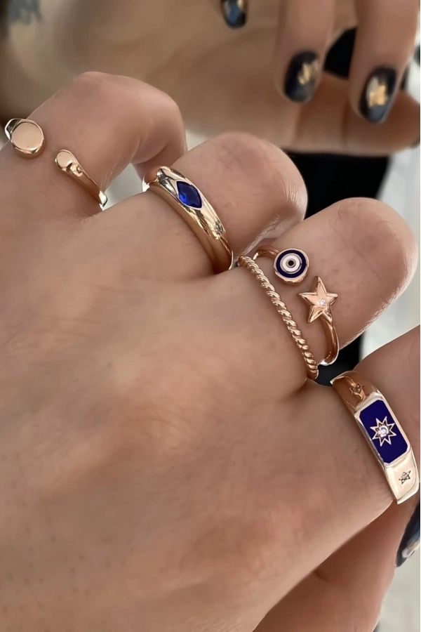 Serçe Parmak Yüzüğü