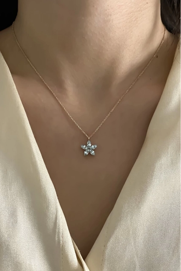 Swarovski Çiçek Kolye