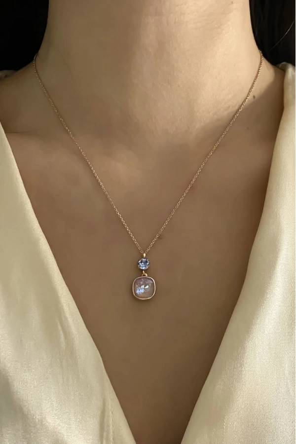 Swarovski Kare Kolye