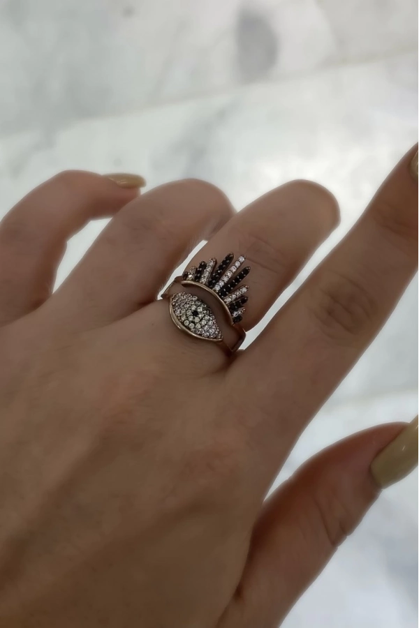 Taşlı Göz Yüzük