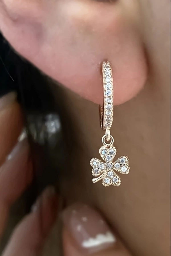 Taşlı Minimal Yonca Küpe