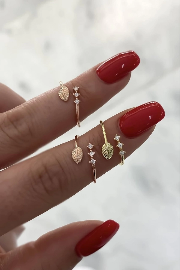 Taşlı Yaprak Yüzük