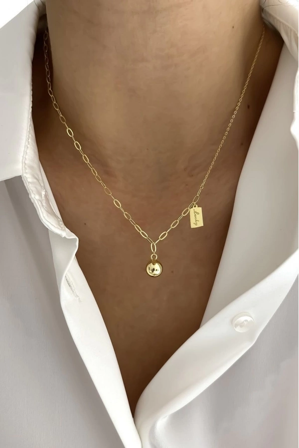 Top Ve Plaka Detaylı Kolye