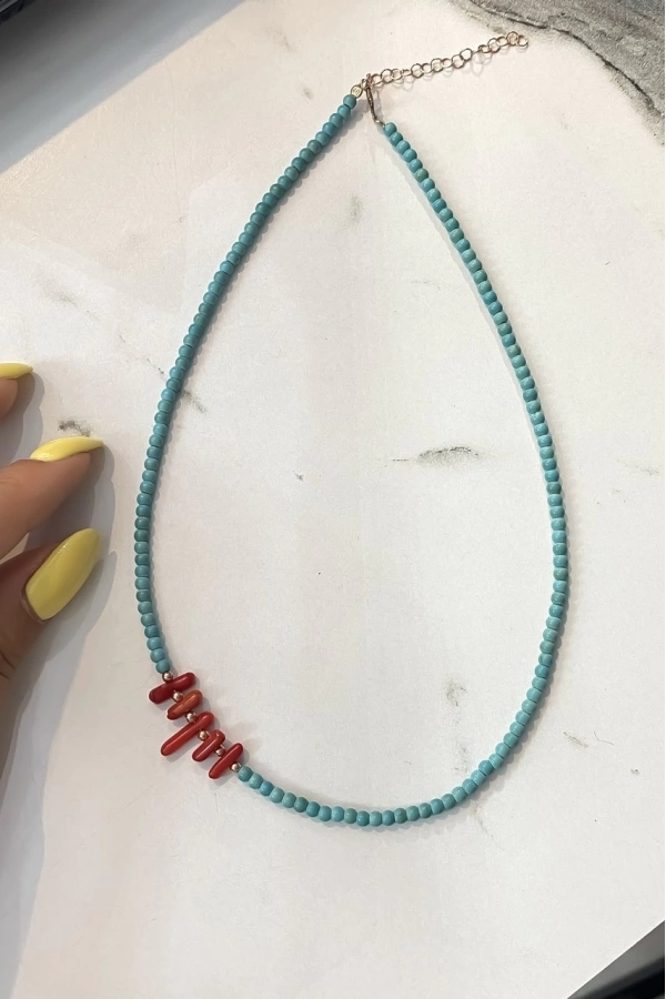 Turkuaz Mercan Detaylı Kolye