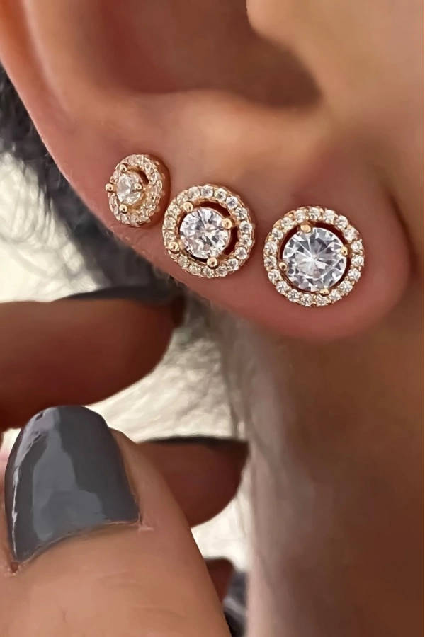 Yuvarlak Taşlı Tektaş Küpe