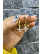 Markiz Kesim Çiçek Sallantılı Küpe