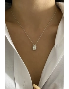 Mozanit Taşlı Emerald Kesim Kolye