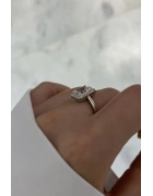 Mozanit Taşlı Emerald Kesim Yüzük