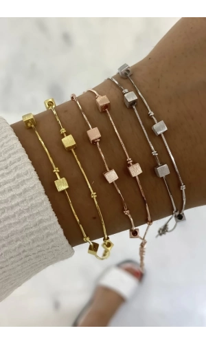 İthal Küp Detaylı Bileklik