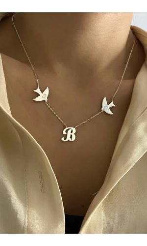 Kırlangıç Detaylı Harf Kolye