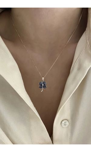 Mistik Topaz Taşlı Yonca Kolye