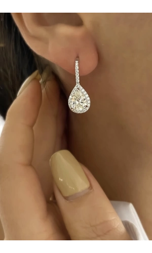 Mozanit Taşlı Damla Kesim Küpe