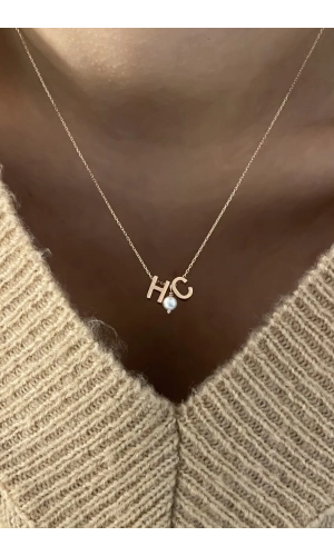 Ortası İncili Harf Kolye