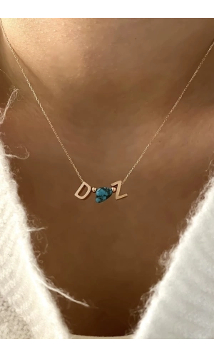 Ortası Taşlı Minimal Harf Kolye