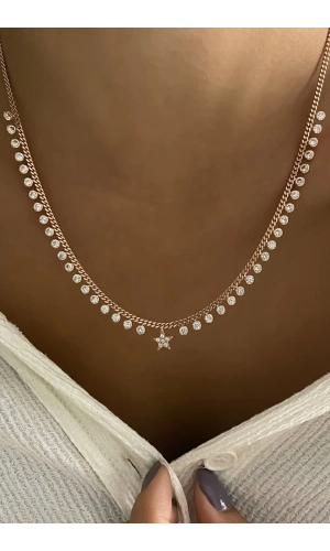 Ortası Yıldızlı Kolye