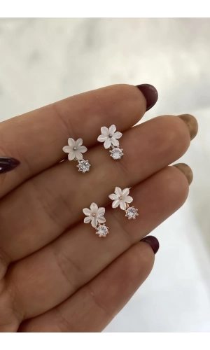 Sedefli Küçük Taşlı Küpe